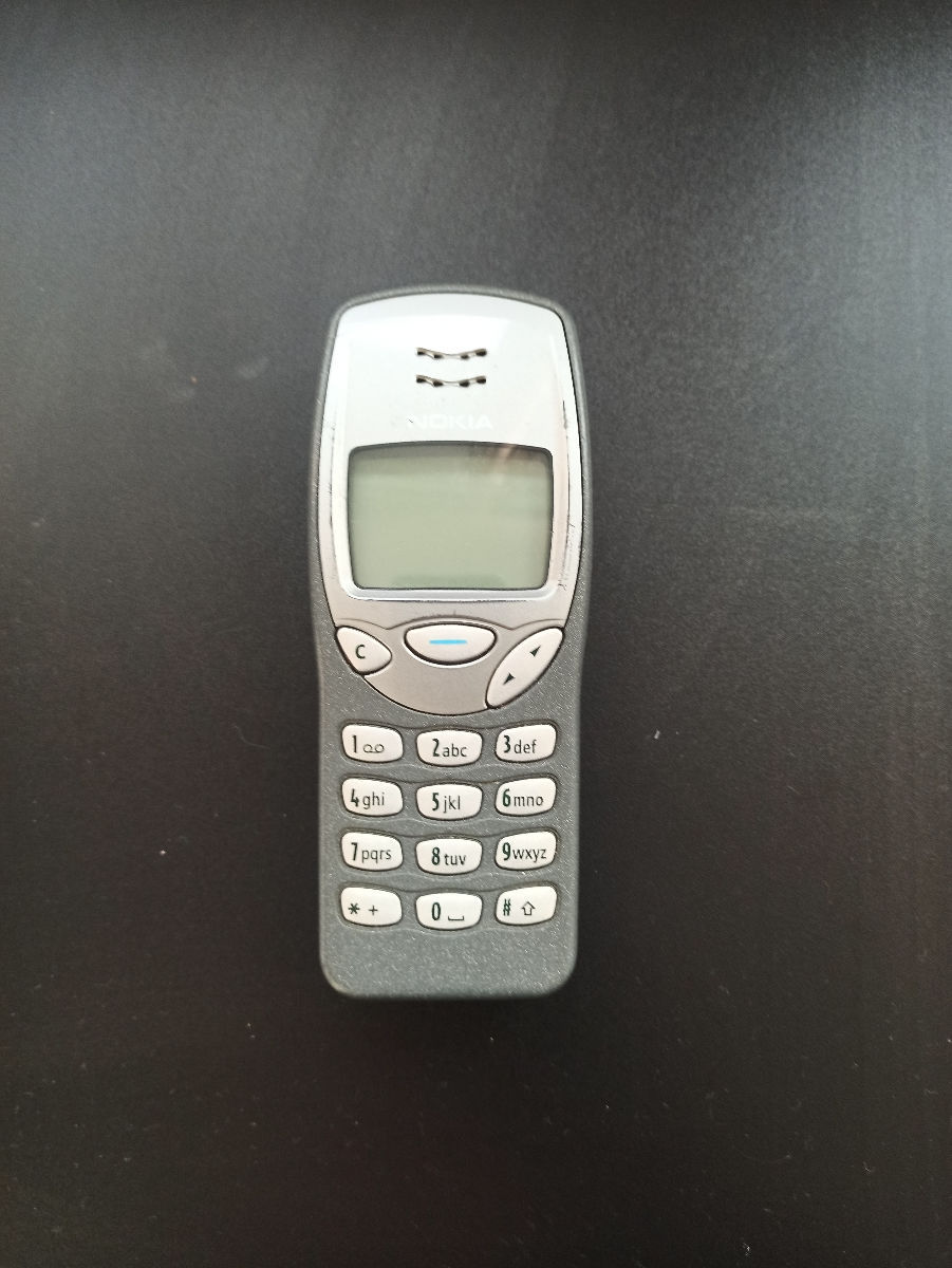 Nokia 3210 на запчасти