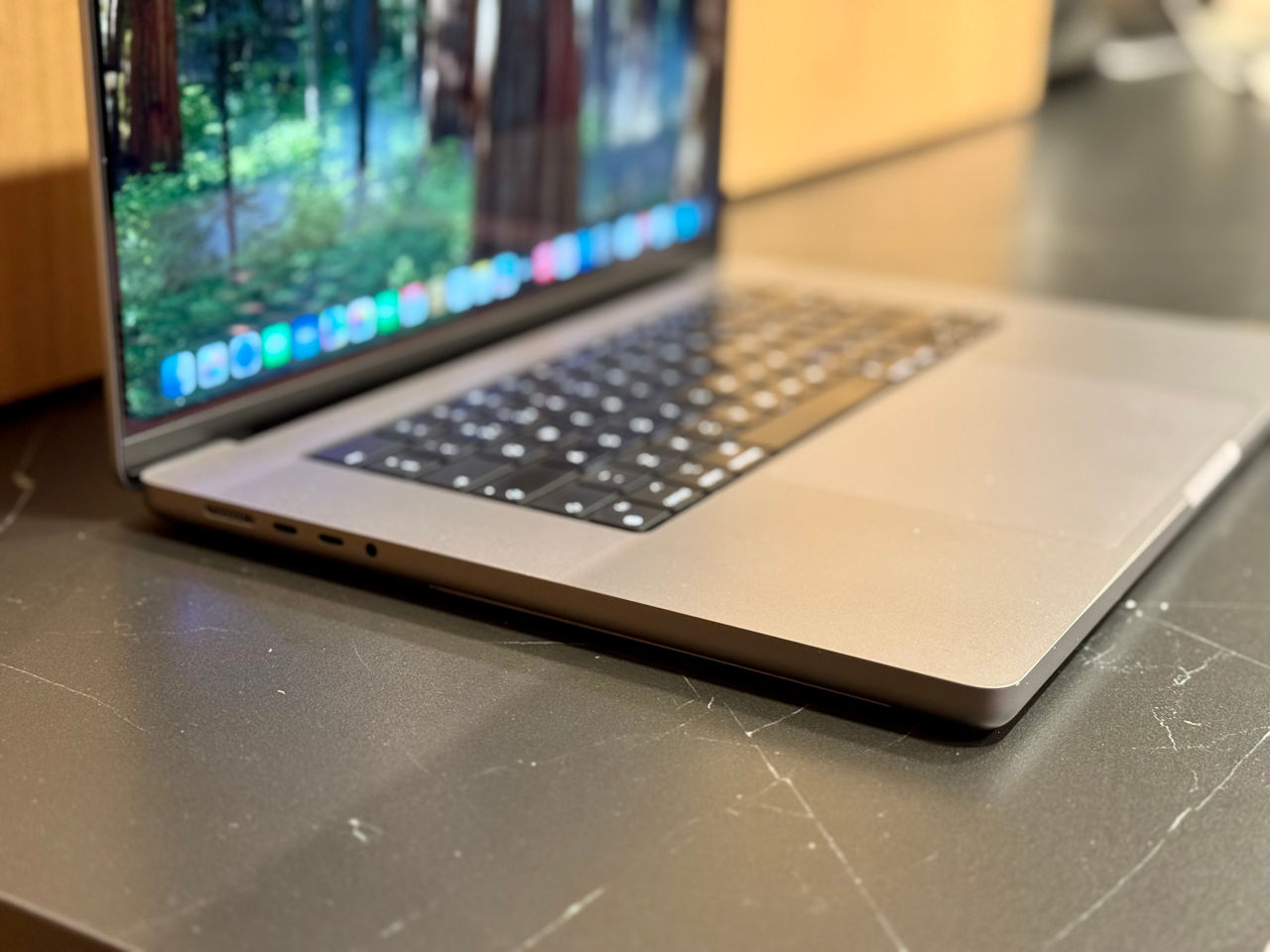Apple MacBook Pro 16" 2021 M1 Pro 16GB 512GB SSD Space Grey / Garantie / Livrare foto 1