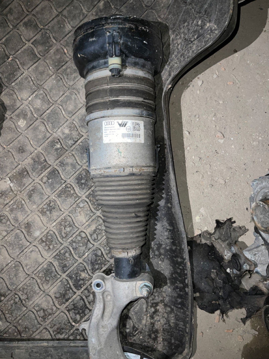 Audi Q7 4M Perna de aer fata / podusca foto 0