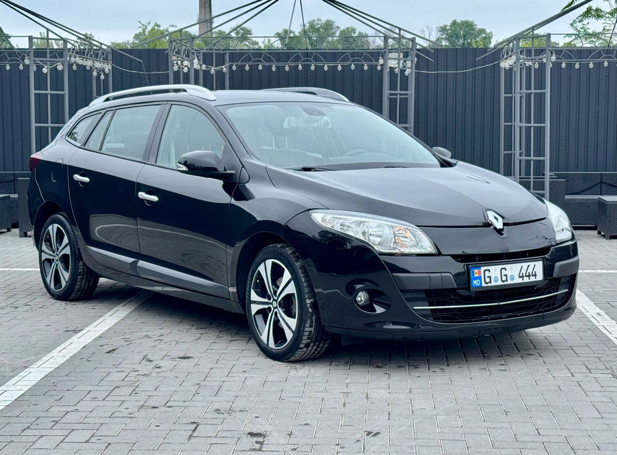Renault Megane фото 0