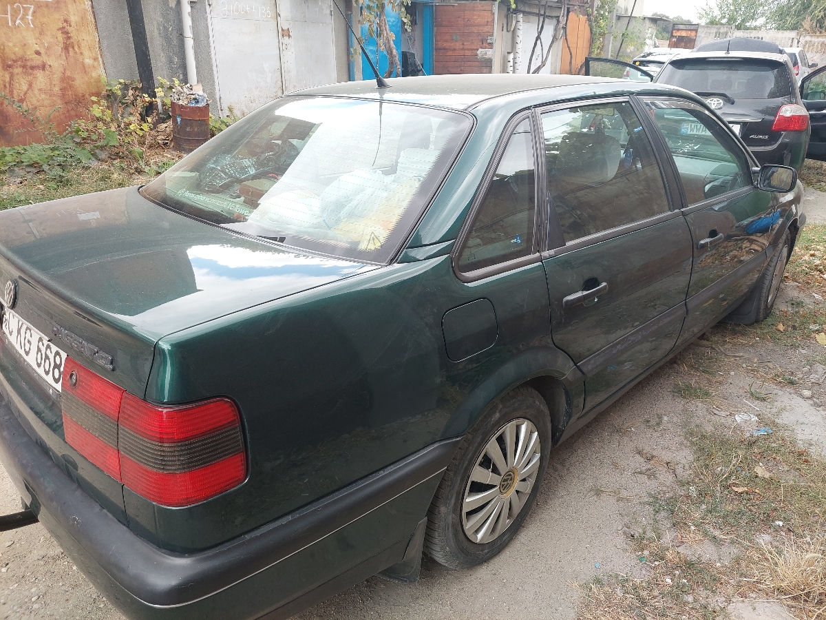 Volkswagen Passat foto 3