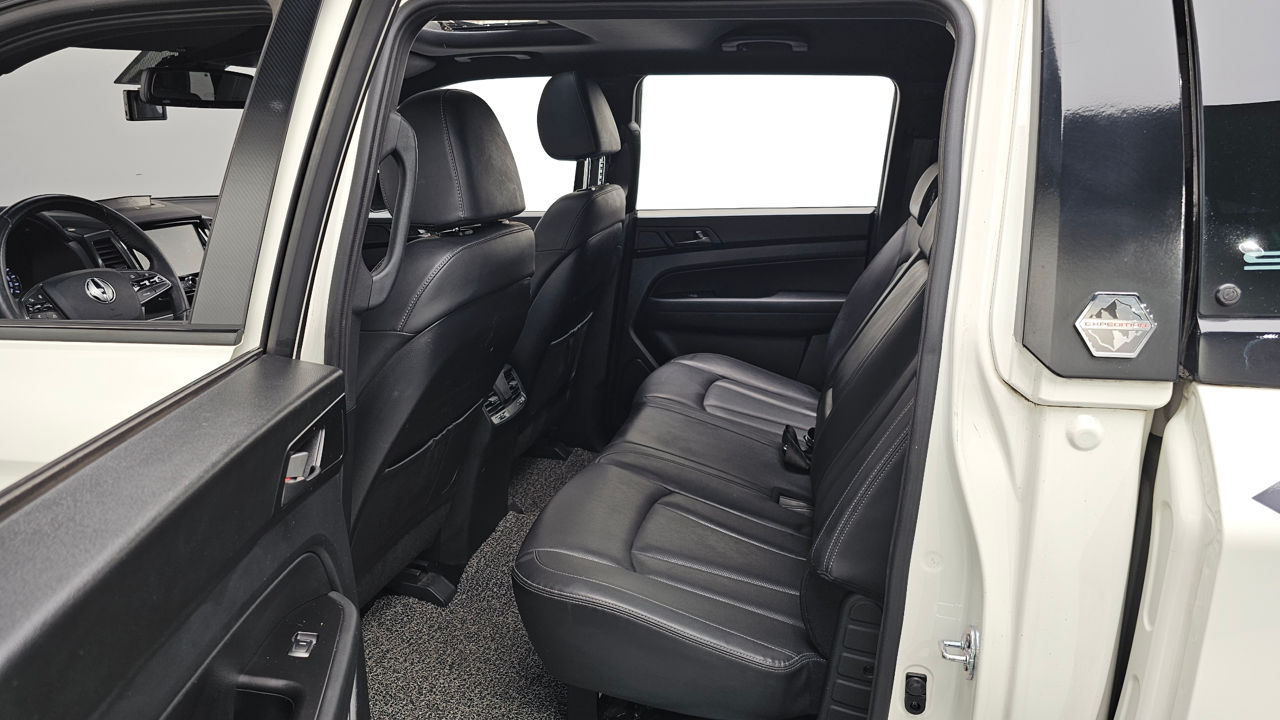 Ssangyong Rexton фото 7