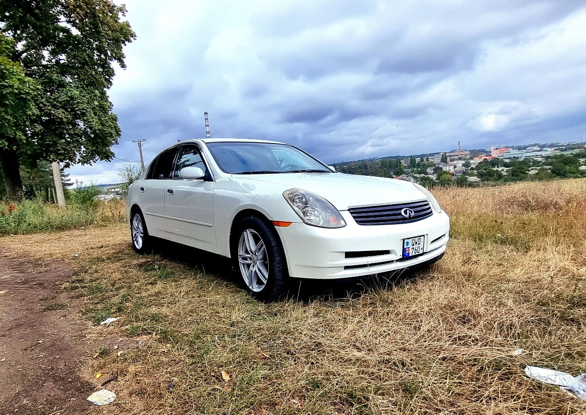 Infiniti G foto 0