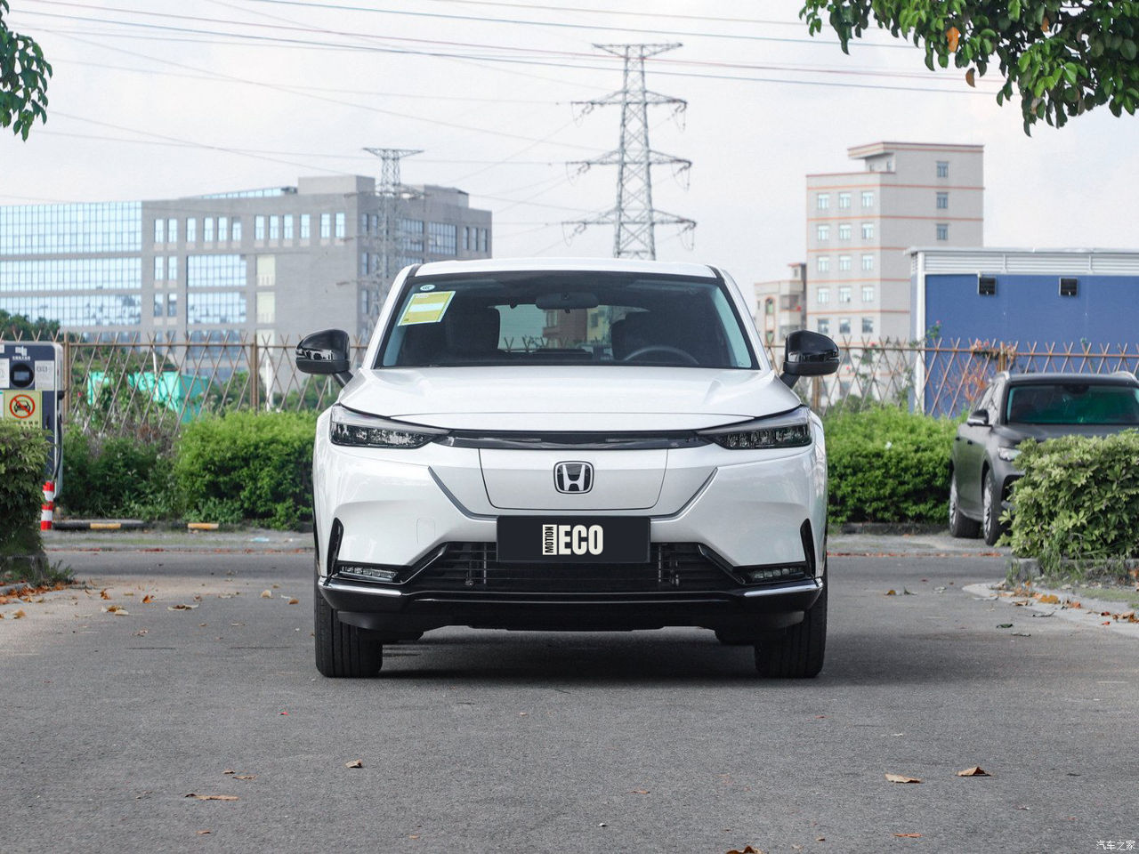 Honda e:NS1 фото 1