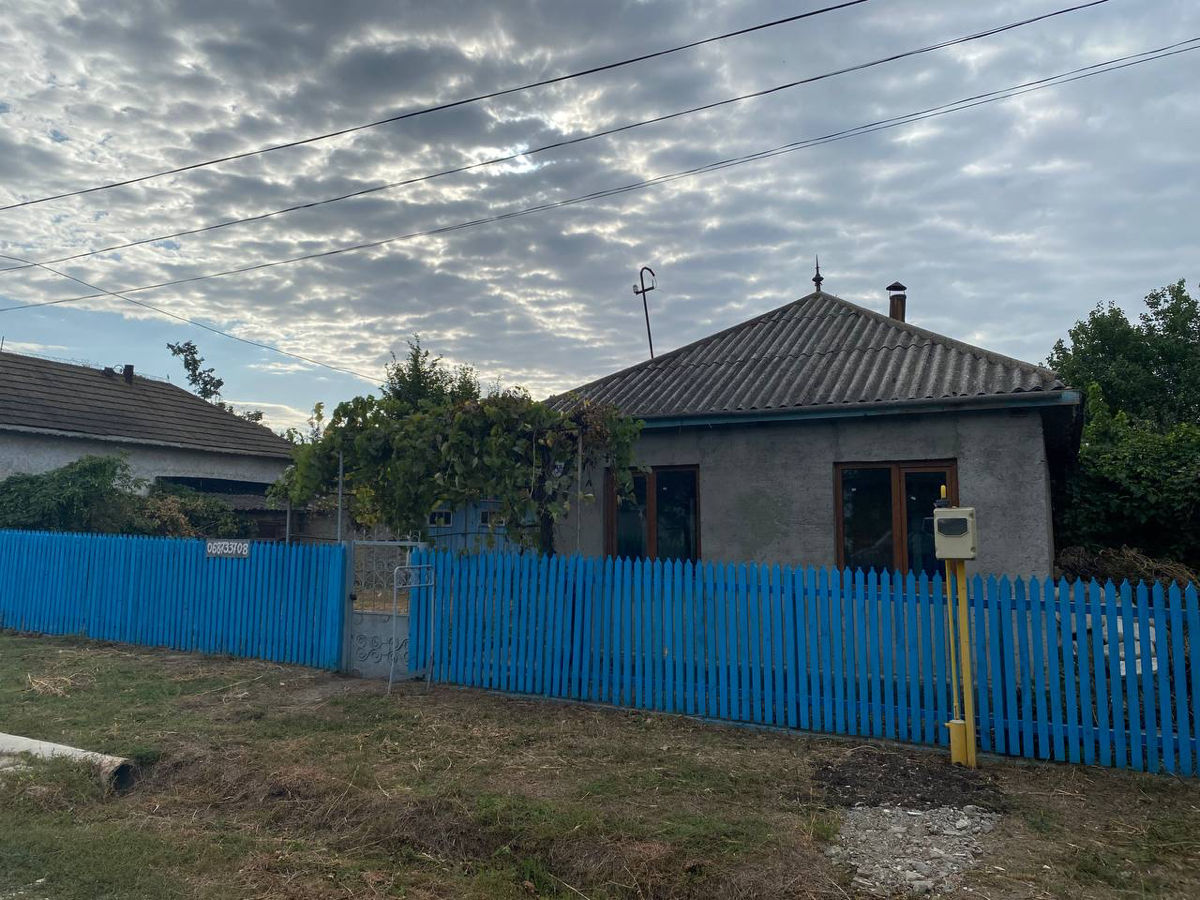 Se vinde casă Gara Făleşti foto 0