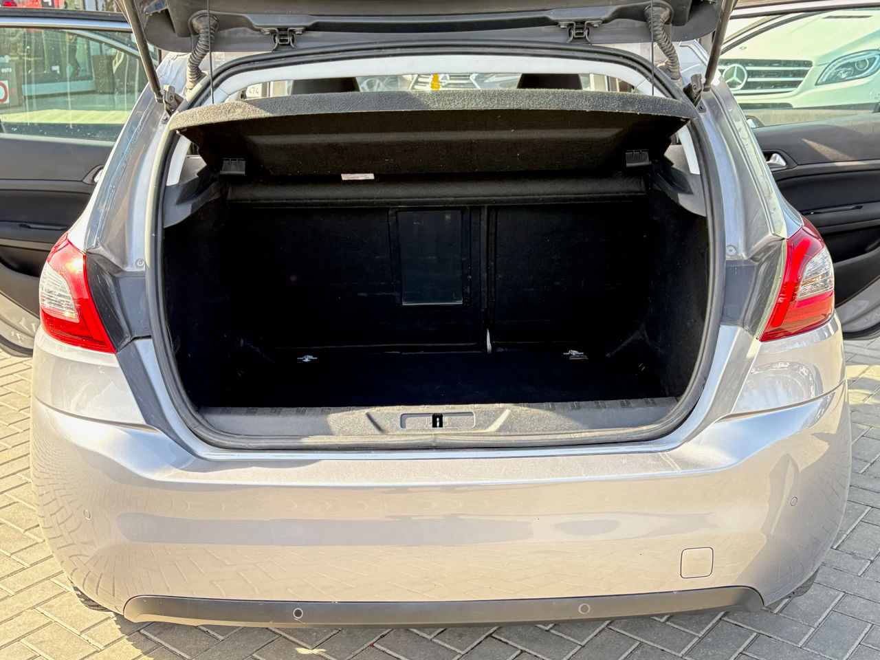 Peugeot 308 foto 18