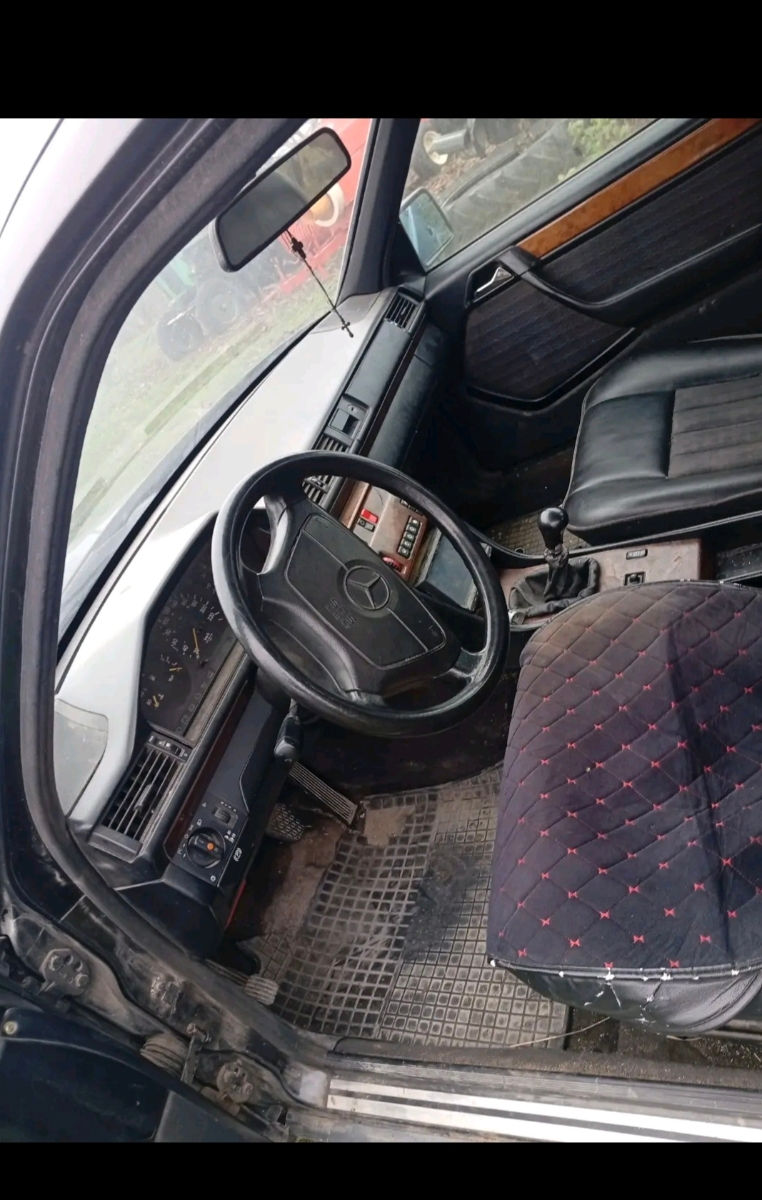 Mercedes E-Class 1990 г. с пробегом 666666 км, Дизель, 1300 €