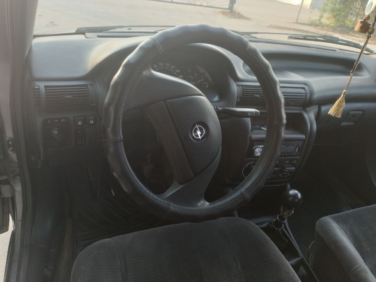 Opel Astra foto 6
