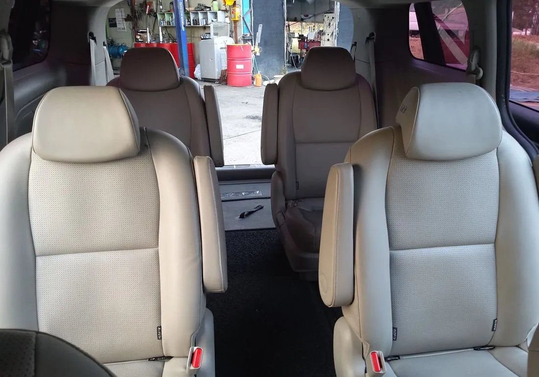 KIA Carnival foto 16