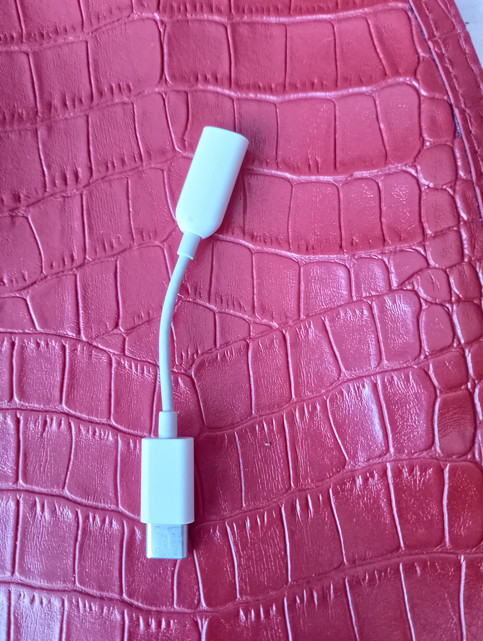 Переходник к телефонам для наушников