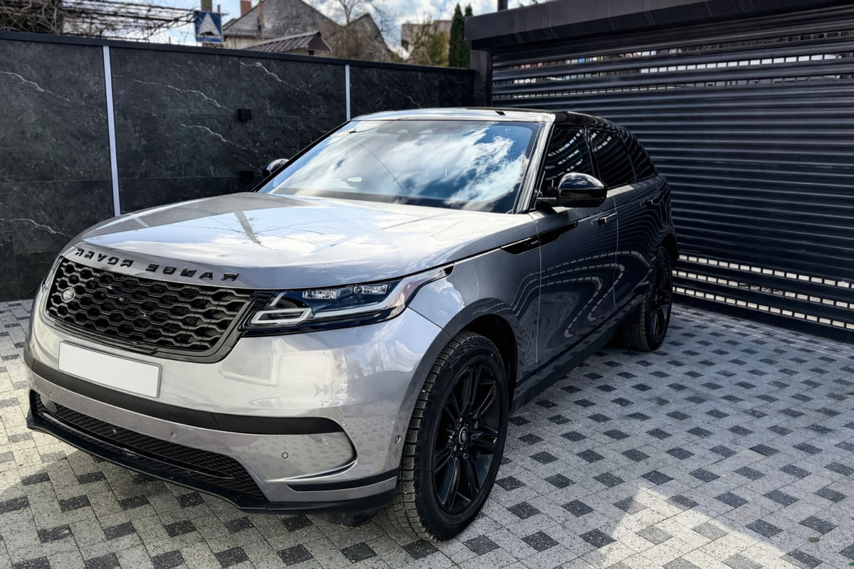 Land Rover Range Rover Velar 2021 г. с пробегом 80000 км, Бензин, 45000 €