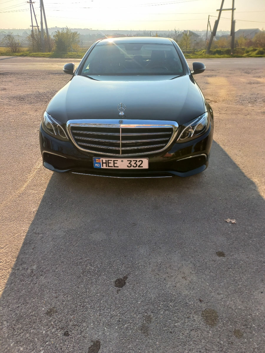 Mercedes E-Class foto 2