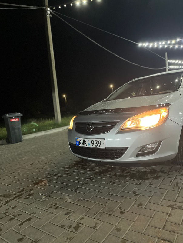 Opel Astra фото 2
