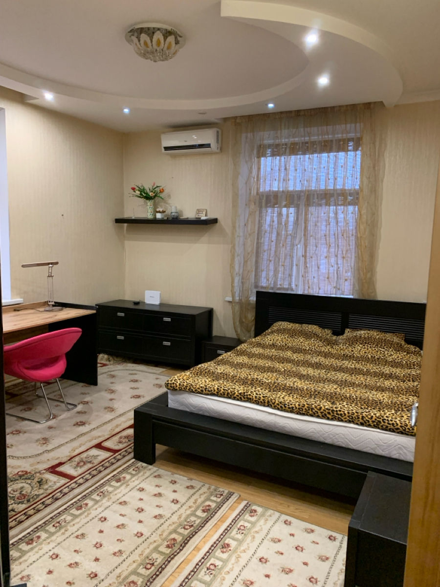 Apartament cu 2 camere, 56 m², Centru, Chișinău