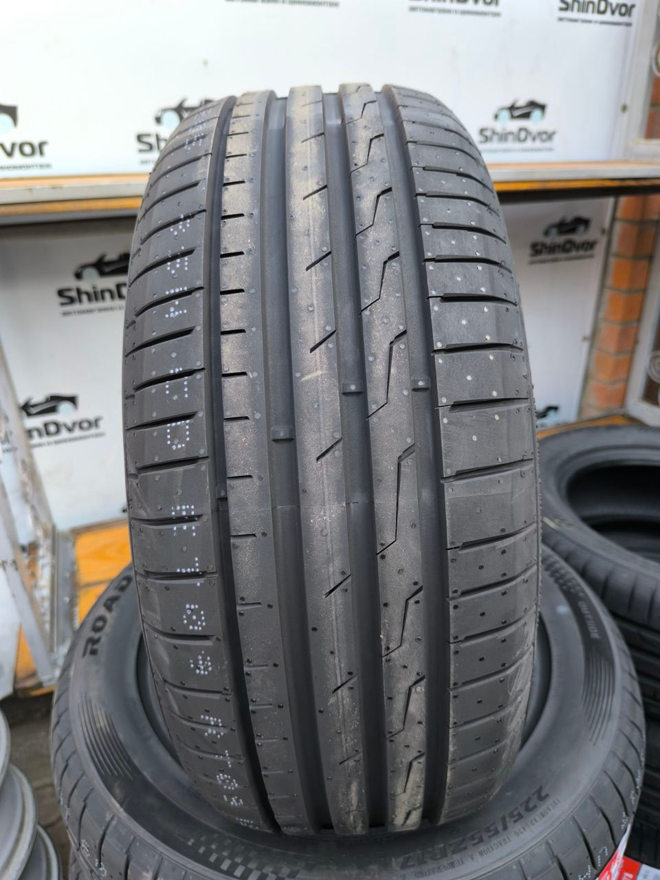 RoadX 225/50 R17 лето - 1380 лей фото 2