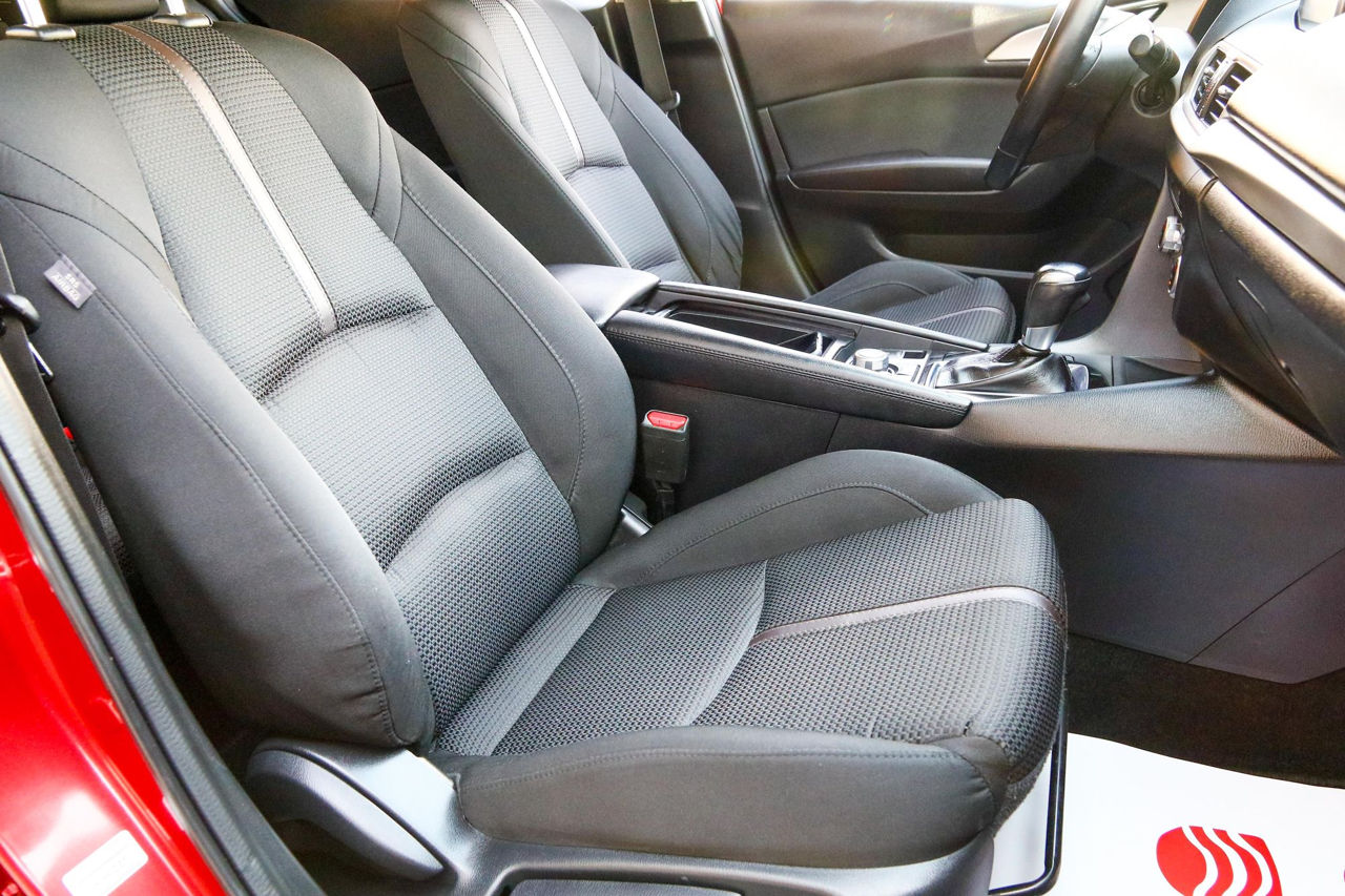 Mazda 3 фото 8