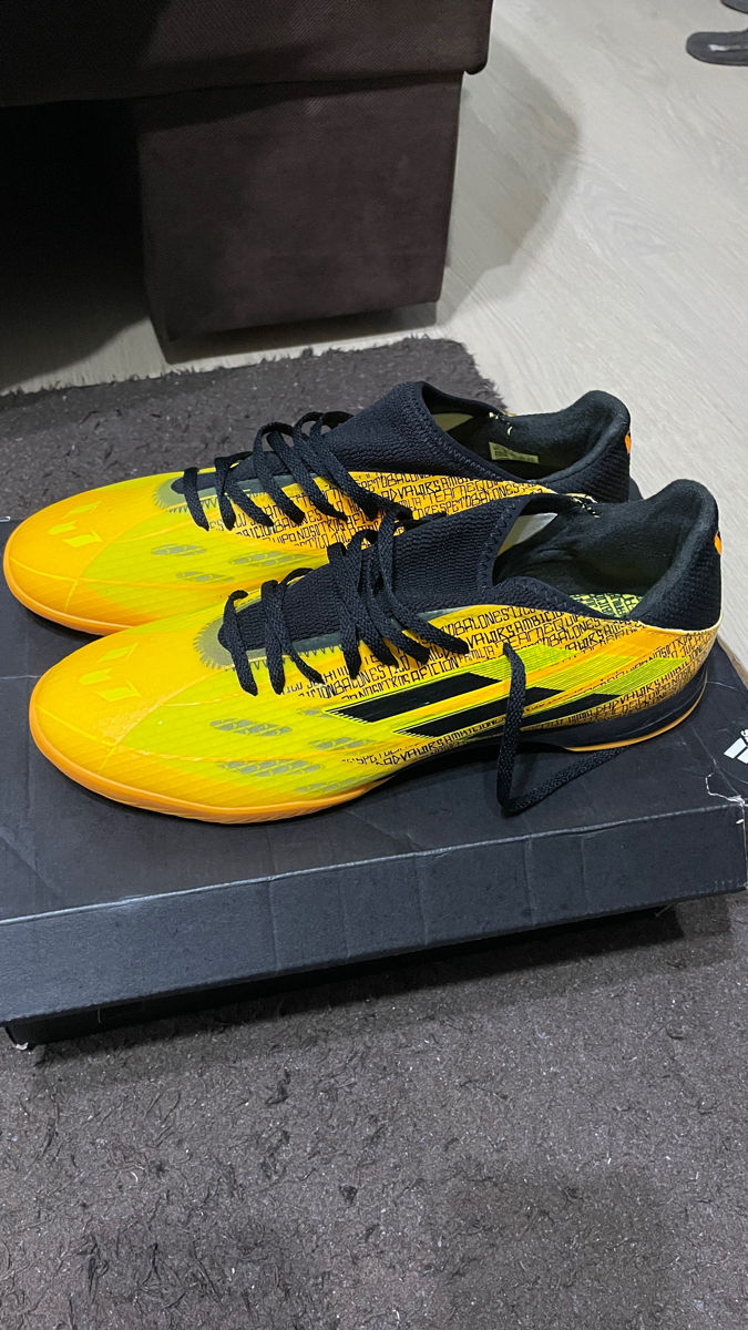 Adidas ghete fotbal sală/m. 43/ noi foto 0