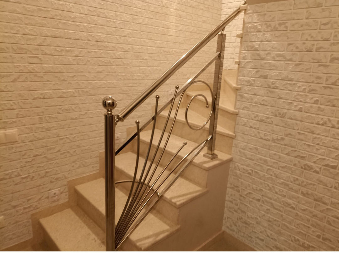 Confectionam rampe de acces pentru diverse necesități ,balustrade din inox foto 3