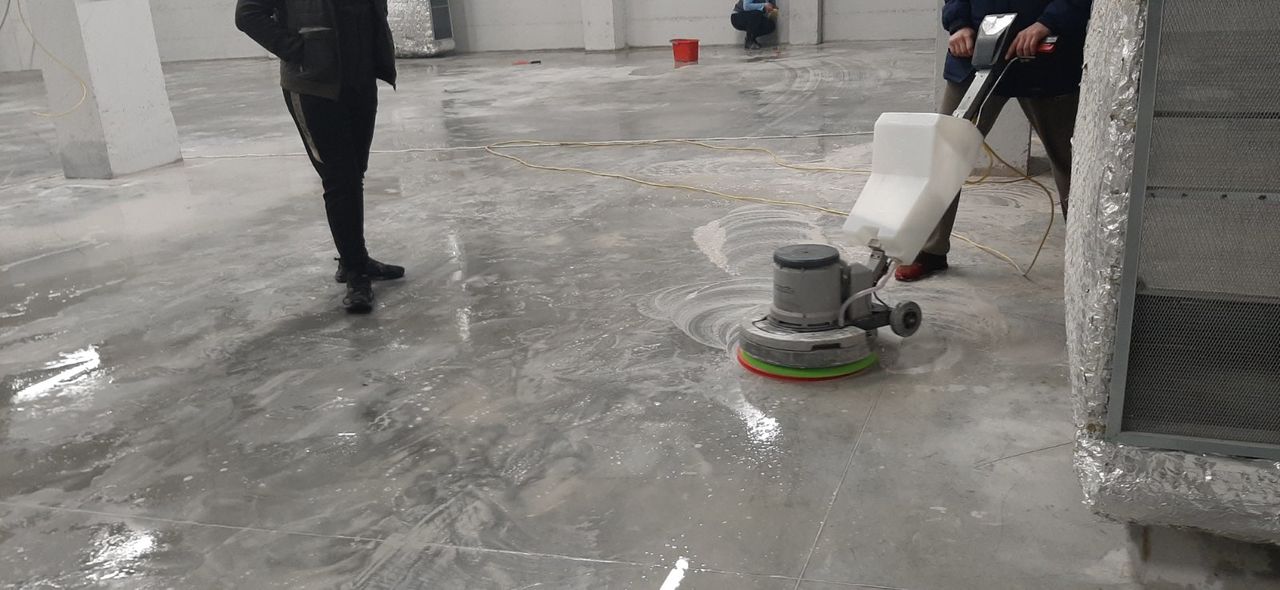 Servicii de spălare mecanizata podele! foto 3