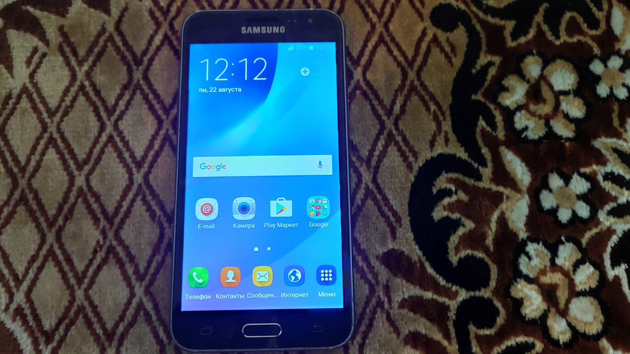 Samsung Galaxy J3. Хорошее состояние.