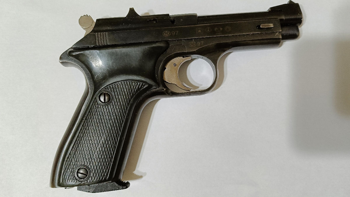 Pistol cu glont foto 0