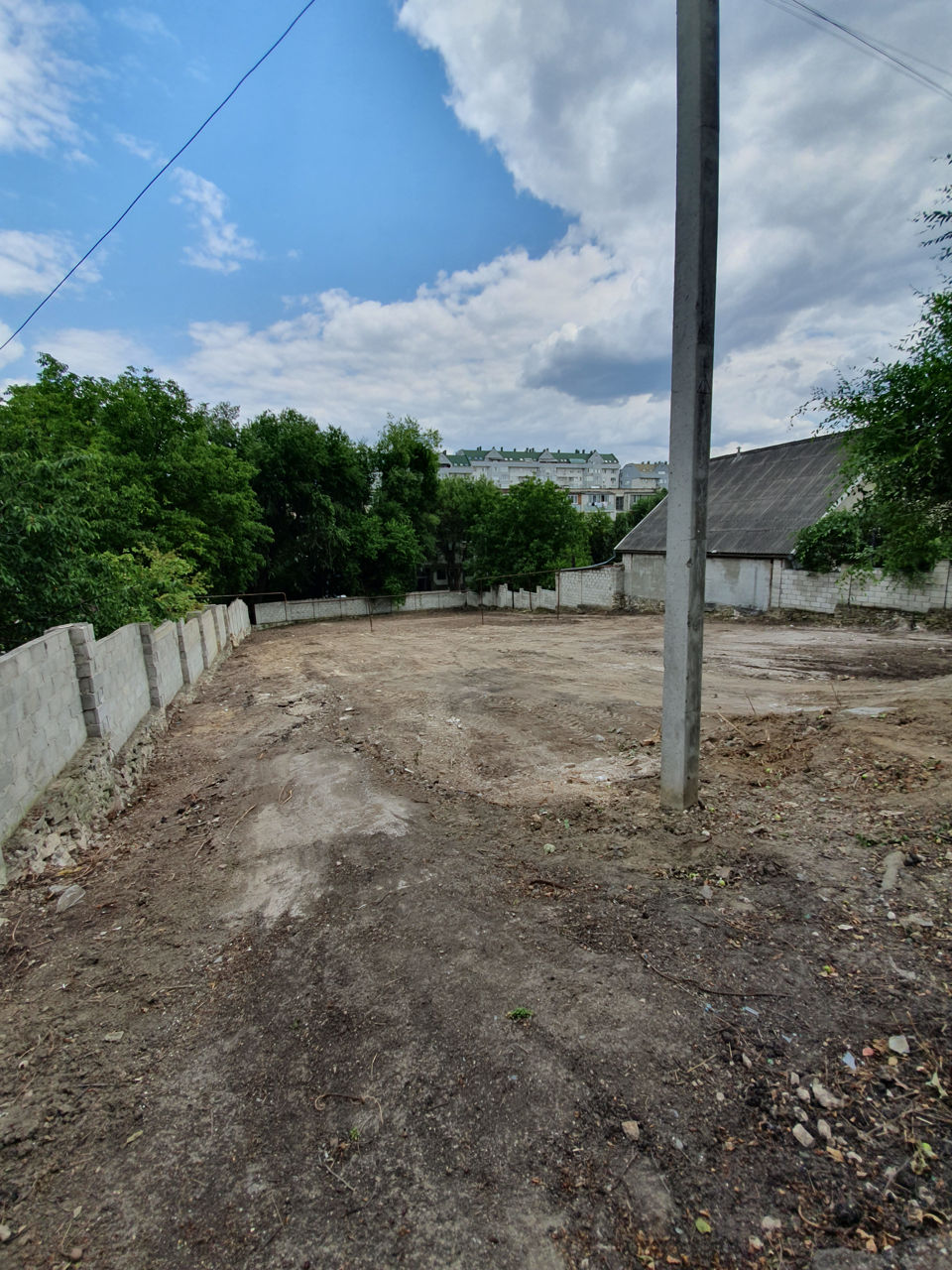 Демонтаж снос домов строений demolam case stricam case curatim terenuri taiem copacii scoatem radaci foto 1