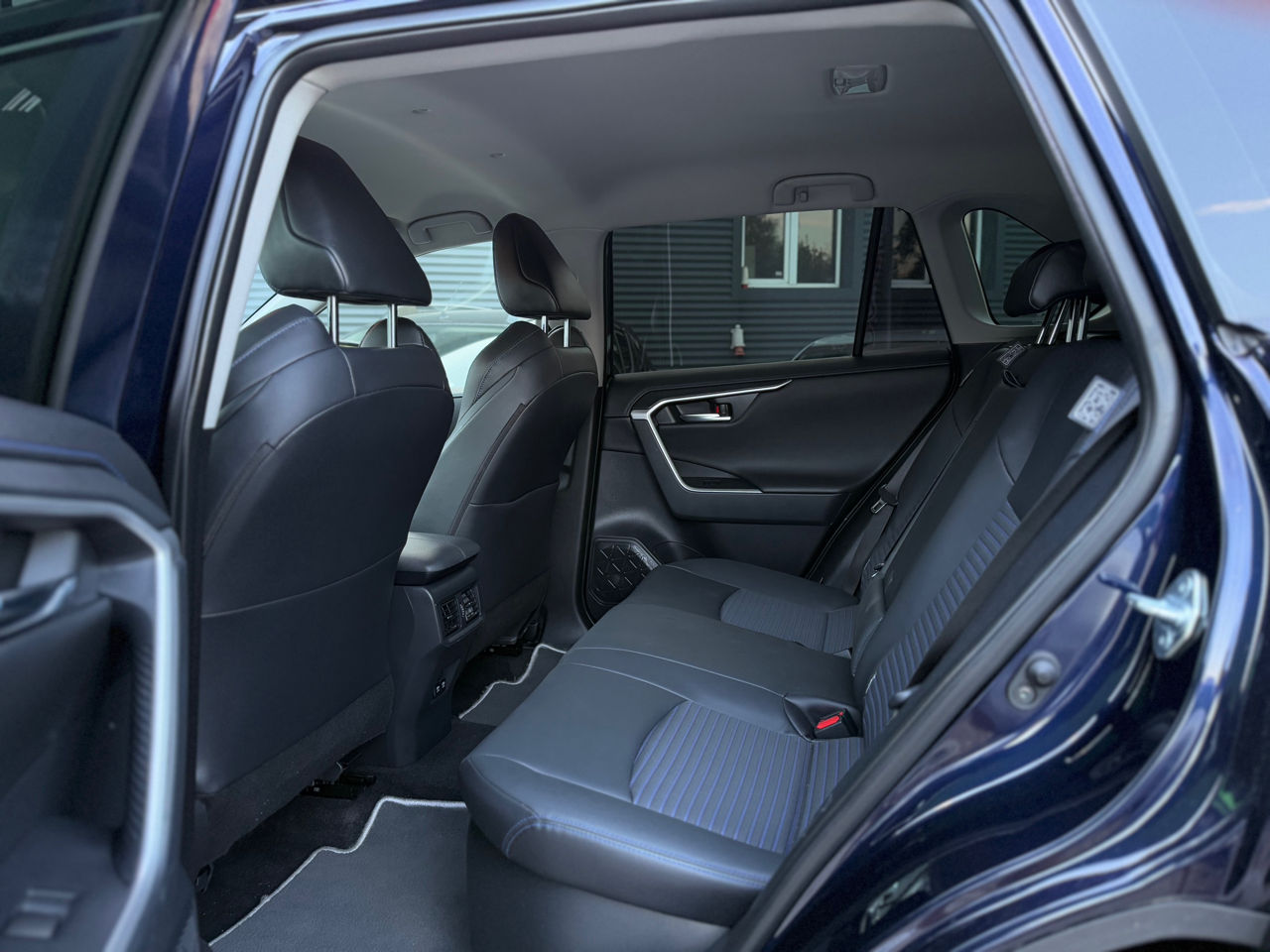 Toyota Rav 4 фото 15