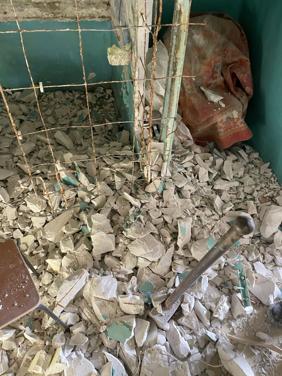 Demolăm cabine din gips în casele cu seria 143 și 135 foto 5