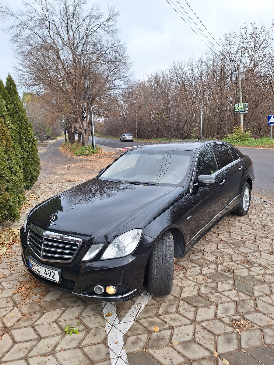 Mercedes E-Class foto 0