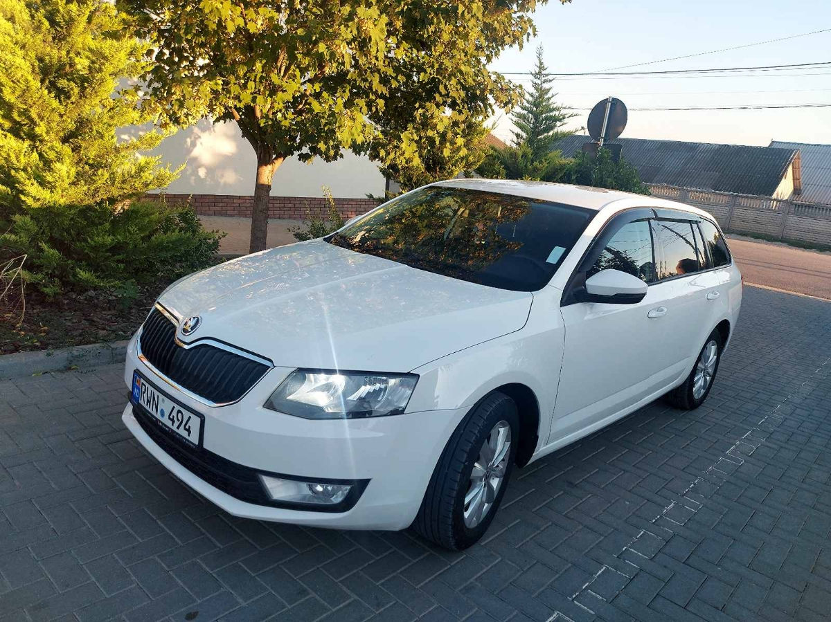 Skoda Octavia foto 1