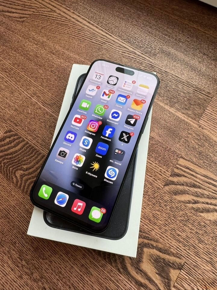 iPhone 15 Pro Max 256Gb фото 1