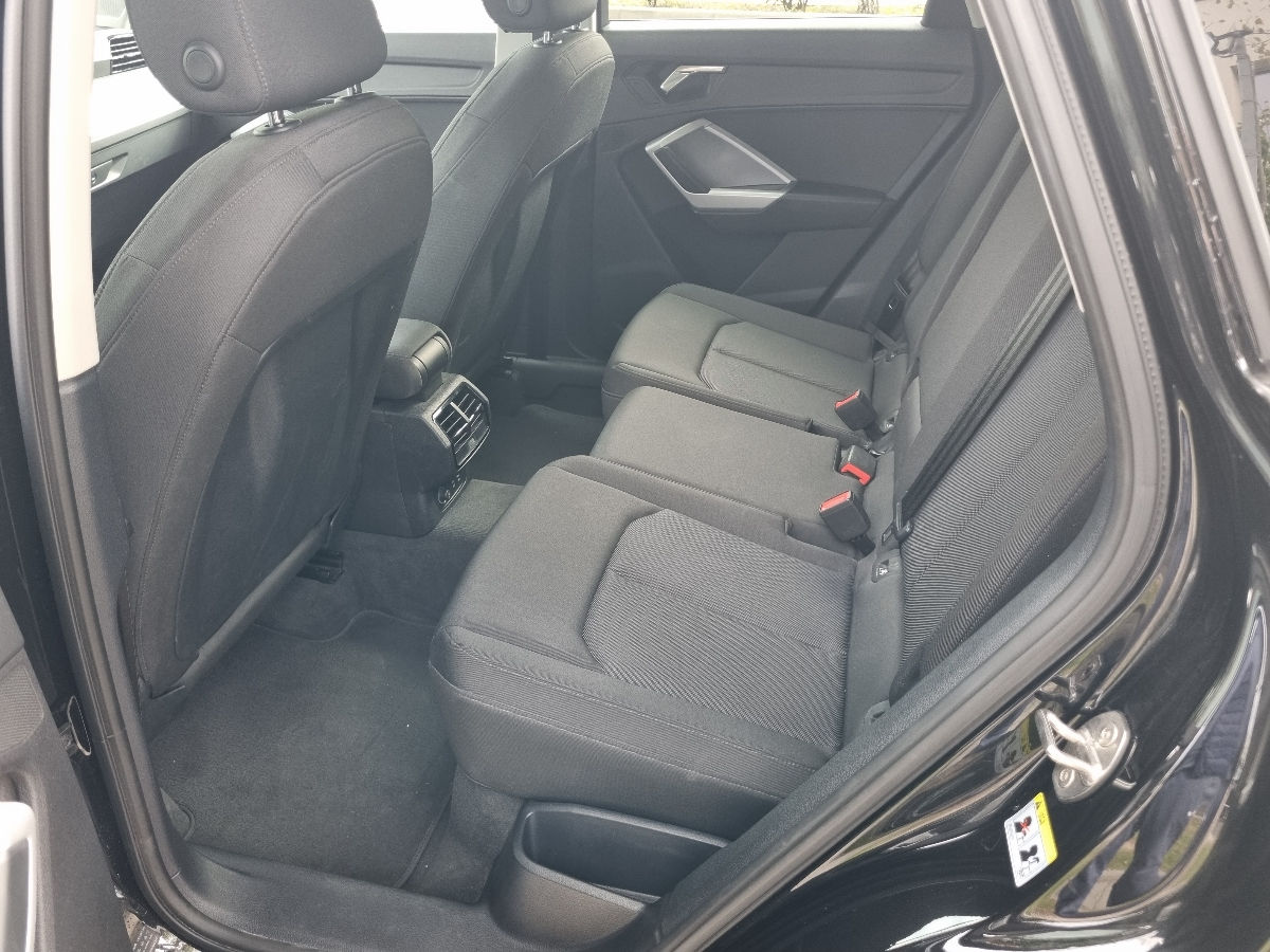 Audi Q3 2022 photo 19