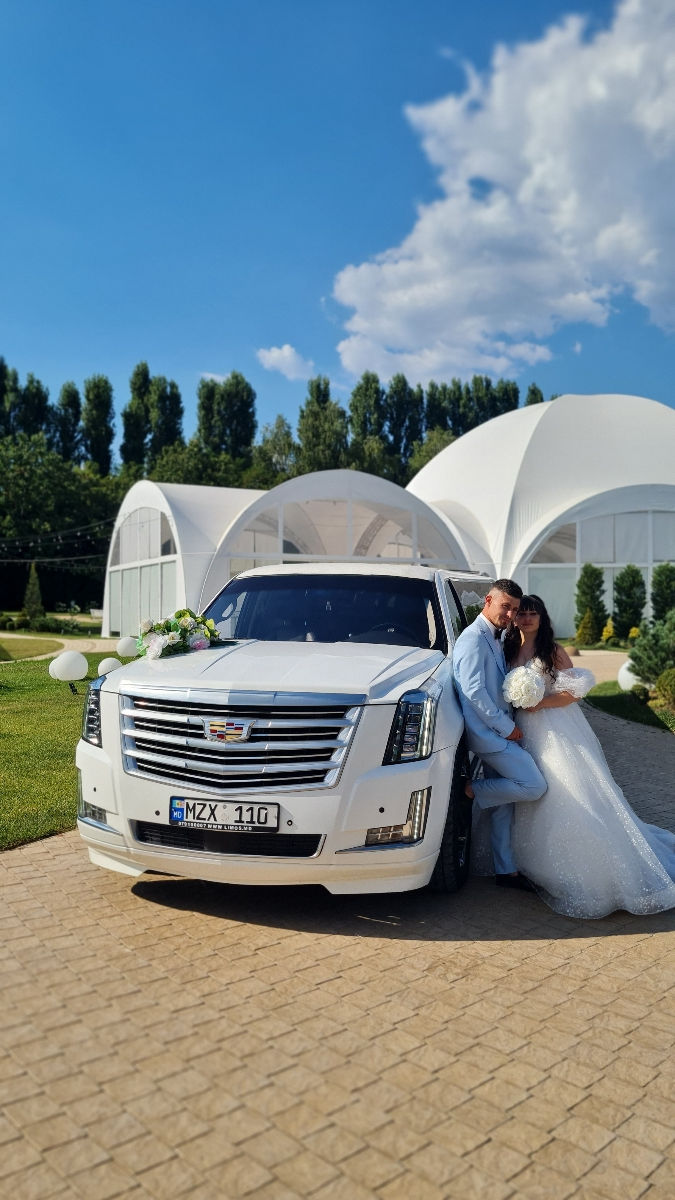 Limuzina Cadillac Escalade foto 3