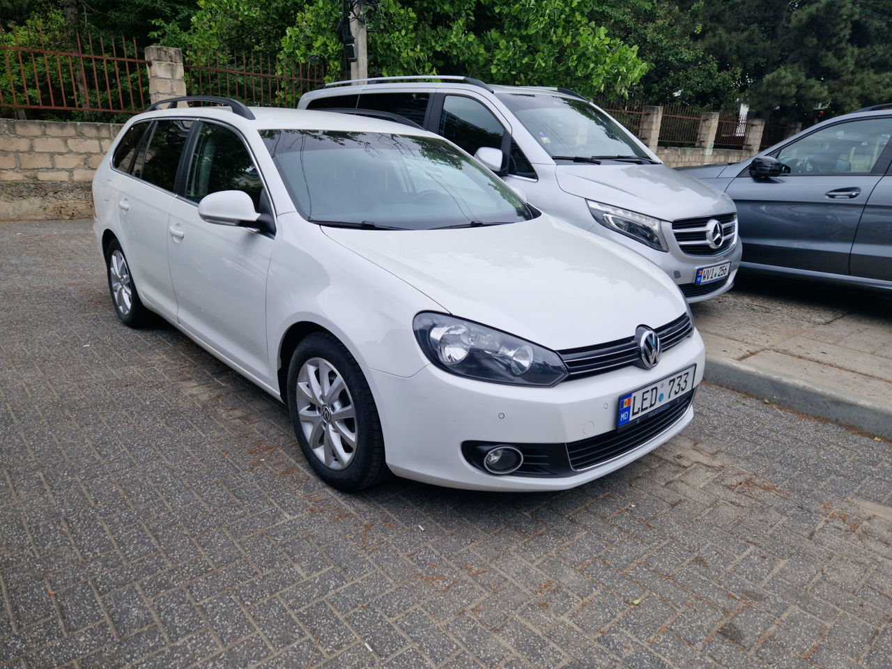 Chirie auto - rent car - аренда авто - pracat avto riscanovca - contact whatsapp sau viber foto 7