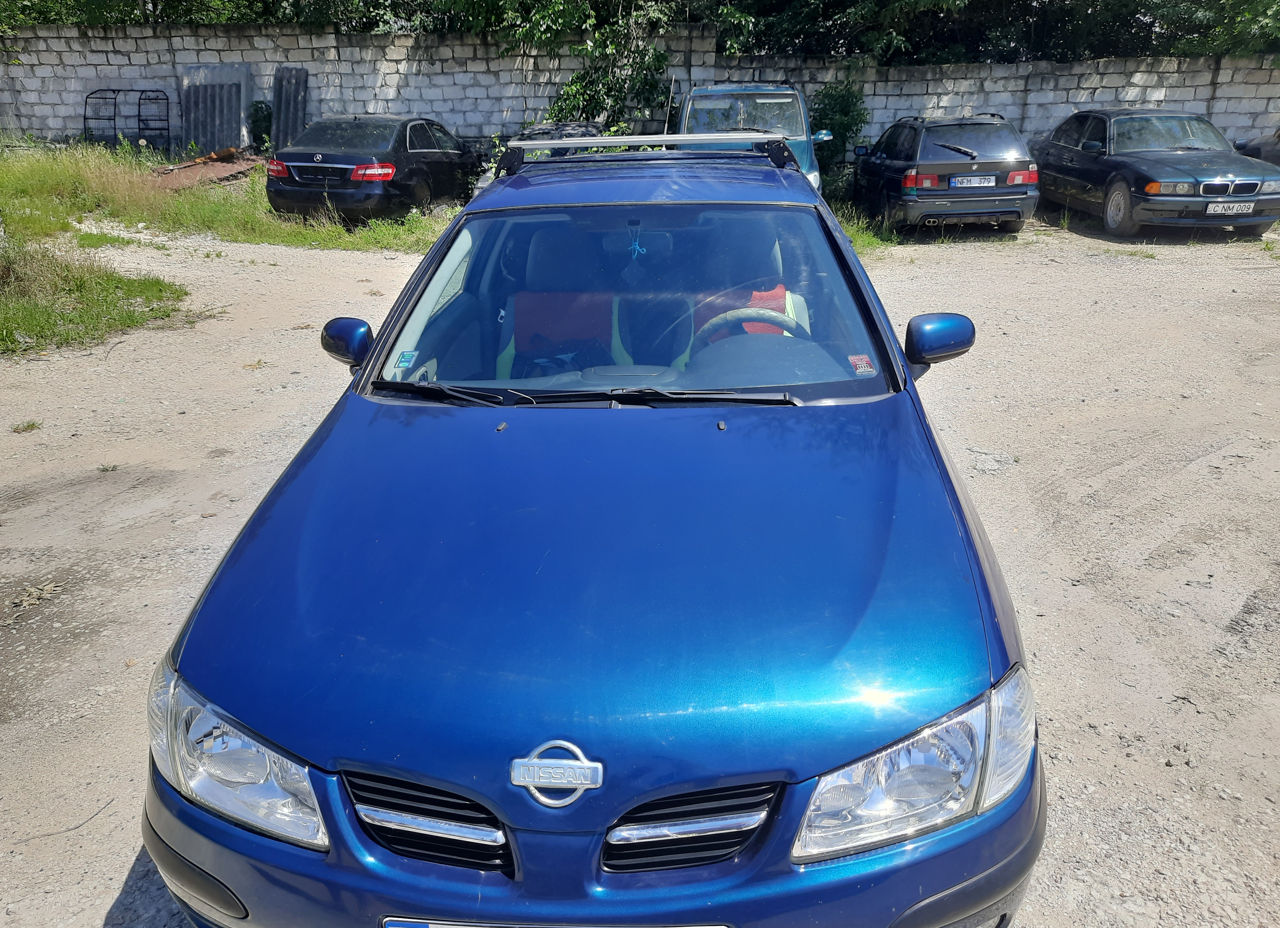 Nissan Almera