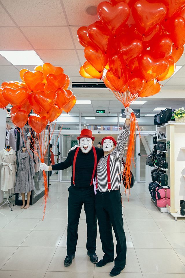 Animatori curier livram surprize şi cadouri foto 5