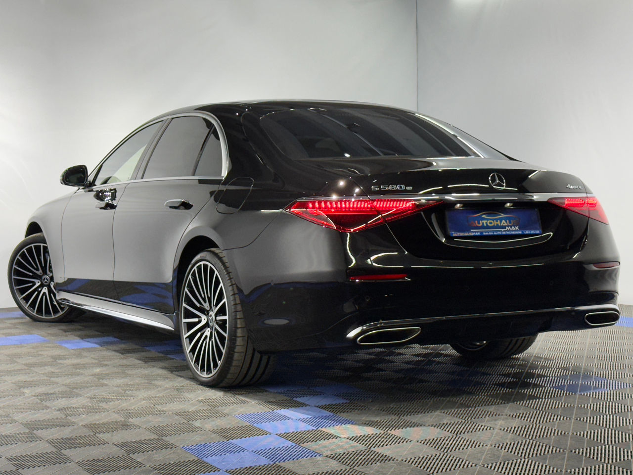 Mercedes S-Class фото 2