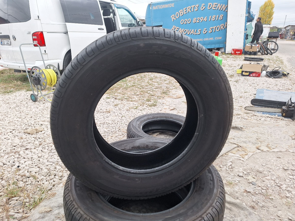 Anvelope Volkswagen Transporter, Bridgestone Dueler H/P Sport,  215/65 R16, aduse din Germania foto 3