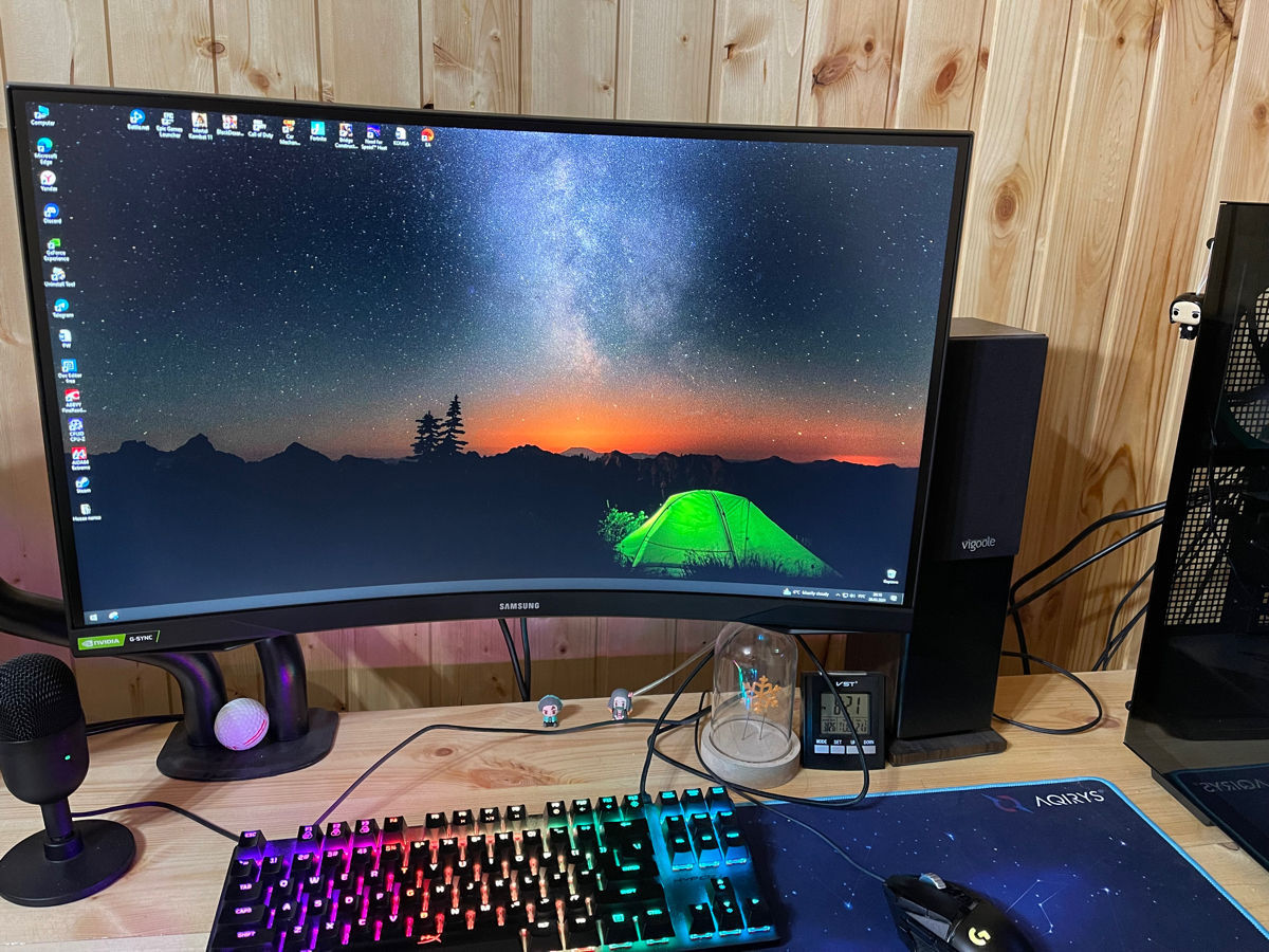 Samsung Odyssey G7 240 Hz