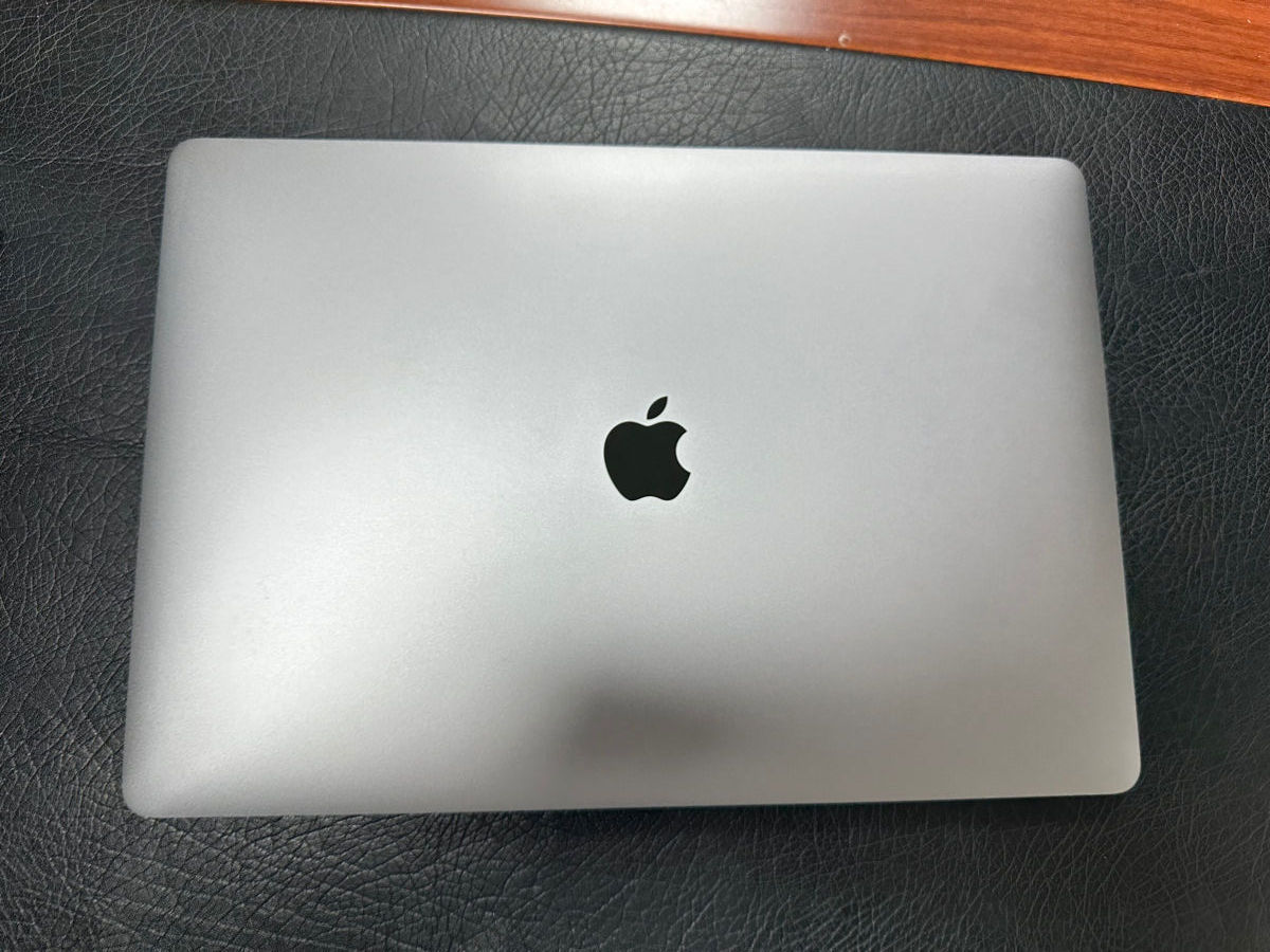 Apple MacBook Pro 2019, сенсорная панель, 15 дюймов, i7