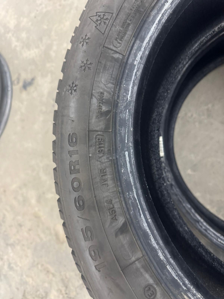 195/60 R16  Dunlop Anul 2021 Iarna  2 Buc foto 4