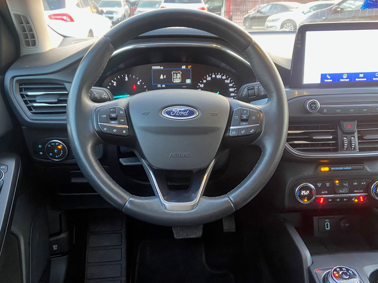 Ford Focus foto 10
