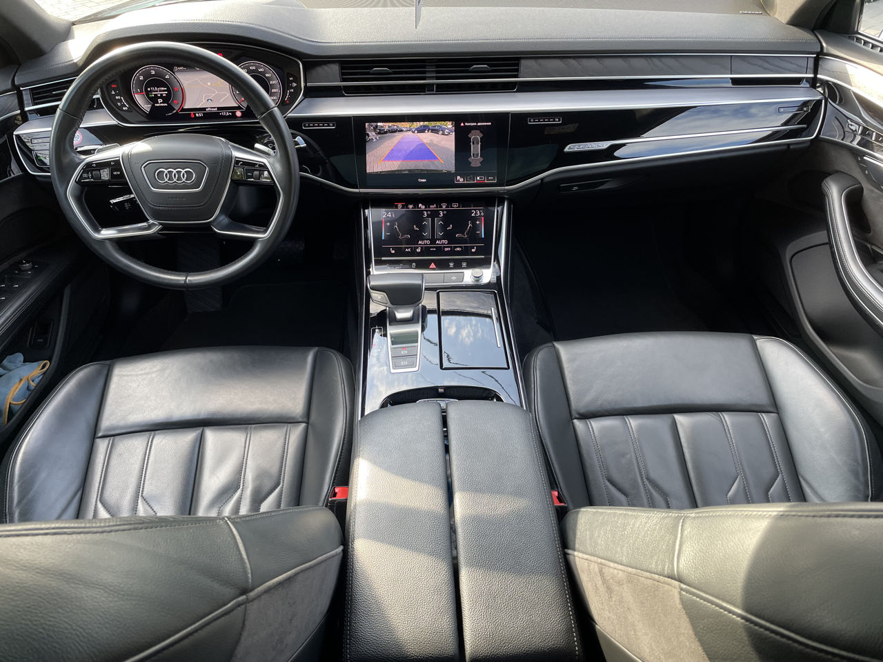 Audi A8 foto 11