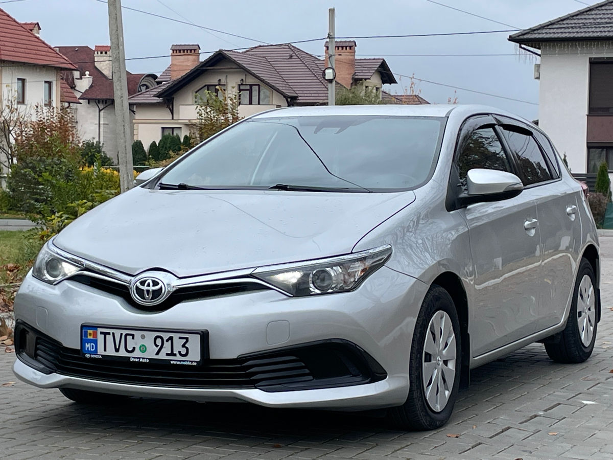 Toyota Auris foto 2