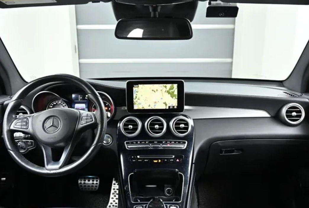 Mercedes GLC Coupe foto 3