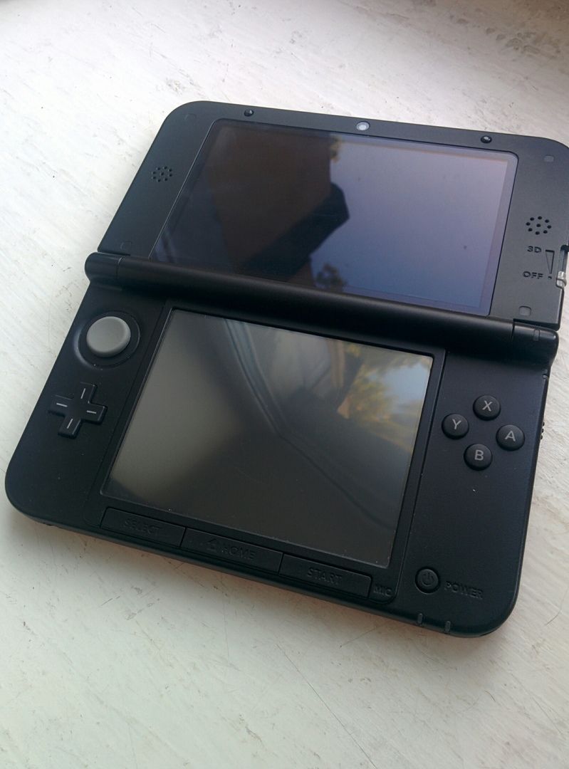 Nintendo 3DS XL прошитая