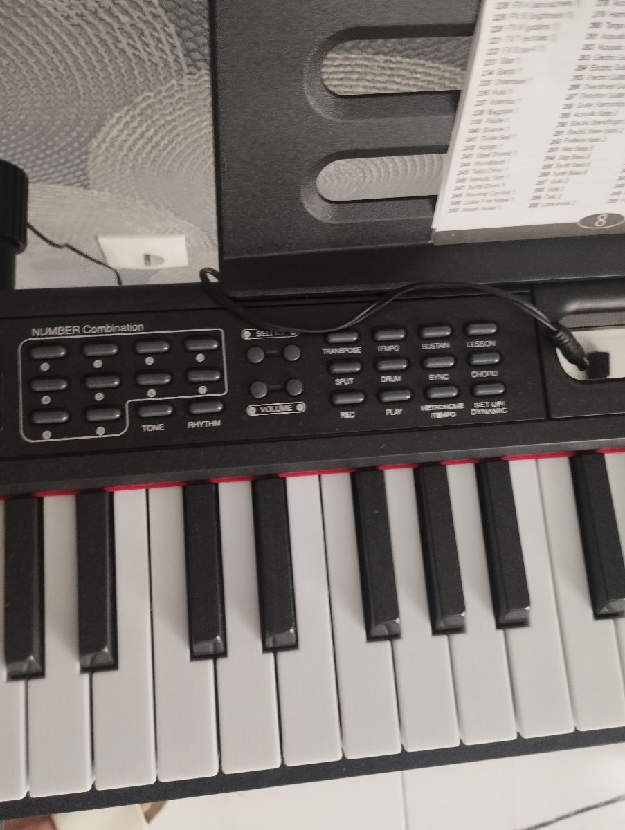 Sintetizator, pianina electronica starea noua. foto 1