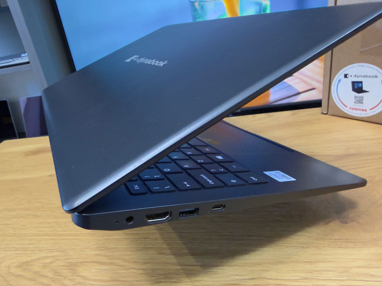 dynabook i3-1005G1／4GB／238GB TOSHIBA DynaBook Pro C40H Intel Core i3-1005G1 4GB 256GB 14