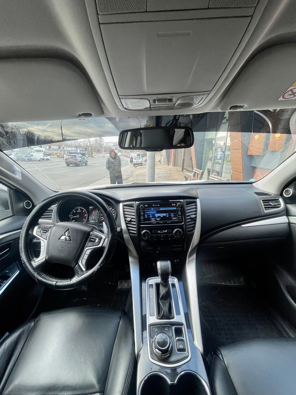 Mitsubishi Pajero Sport foto 6