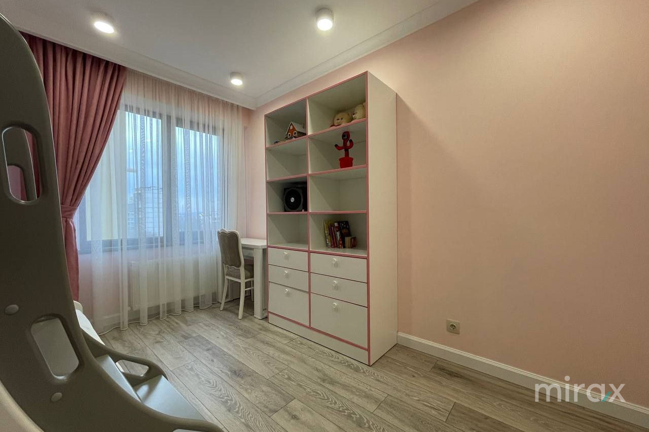 Apartament cu 2 camere, 100 m², Centru, Chișinău foto 14